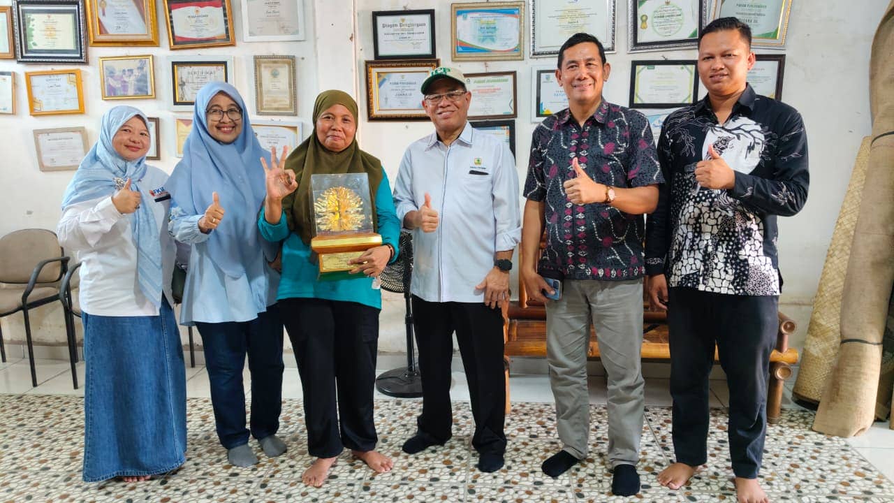 Supervisi Riset Doktor Studi Pembangunan Sekolah Pascasarjana UNAND