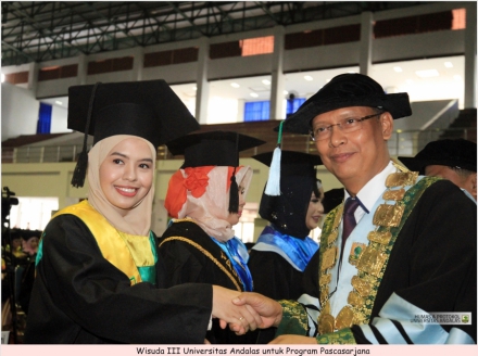 Rektor Unand Wisuda 280 Wisudawan Program Pascasarjana